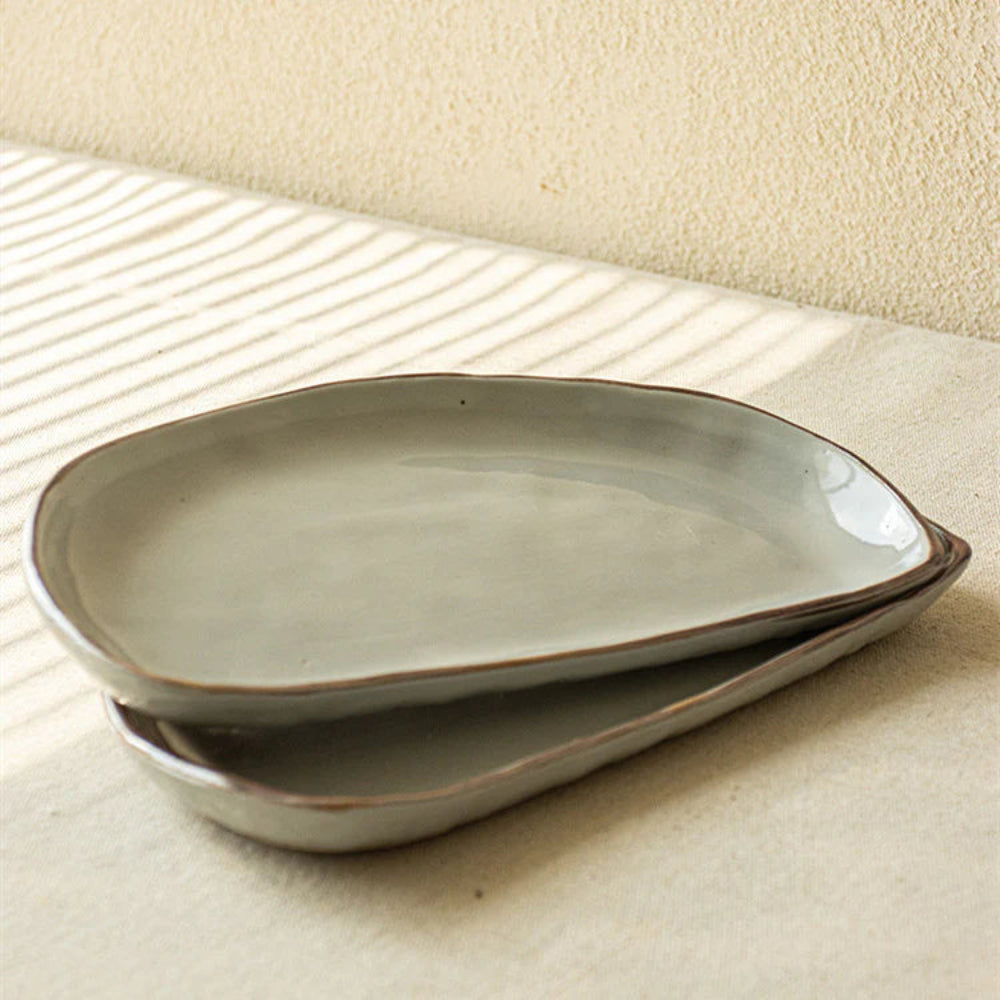 Travessa de Cerâmica No. 40 | Crescent Pebble